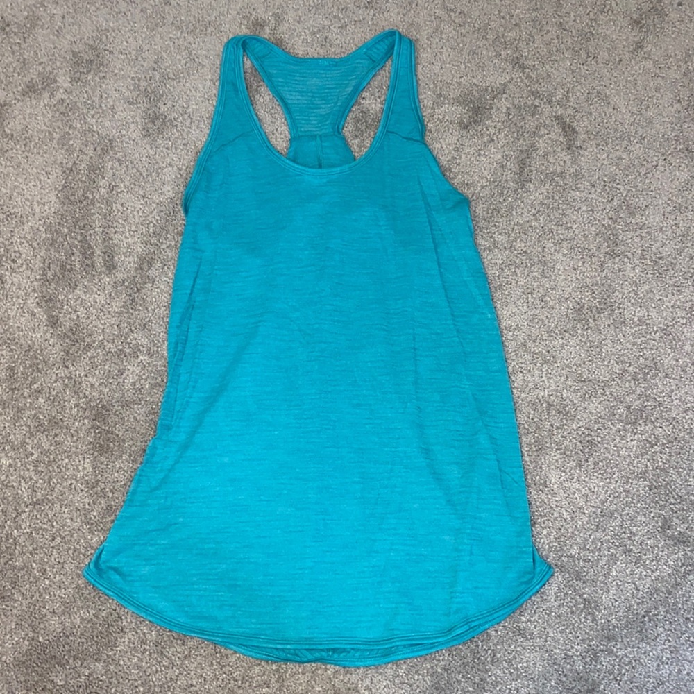 Lululemon size 4 tank